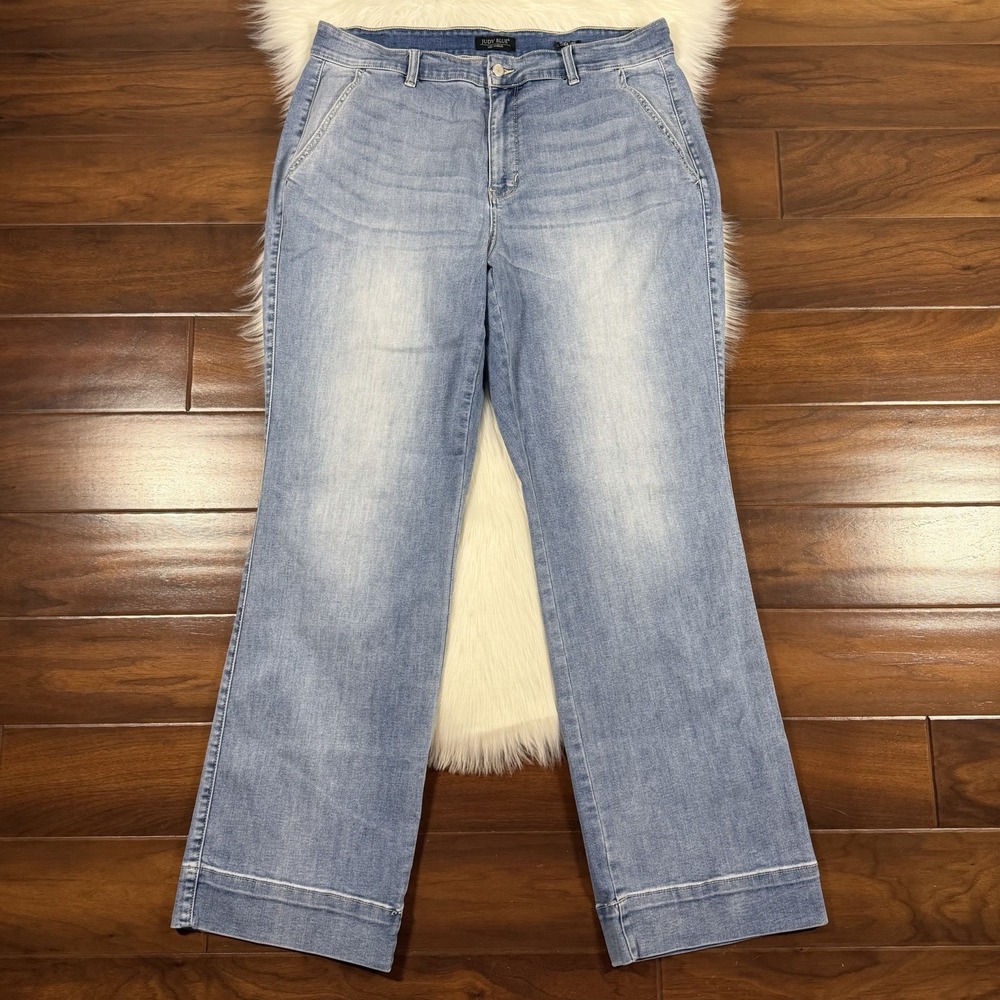 Judy Blue Women's Size 20 W Light Medium Wash Wide Leg Trouser Denim Jeans